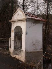 pohled zepředu zprava
