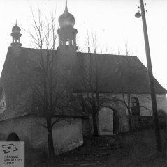 starší foto kostela