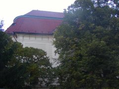 pohled zleva