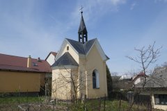 pohled zezadu zleva