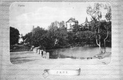 dobová pohlednice městyse s kostelem