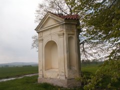 pohled zezadu zleva