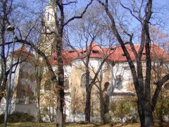 pohled zprava