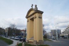 pohled zepředu zprava