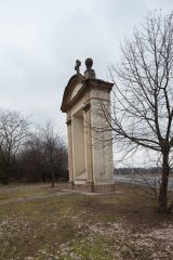 pohled zepředu zprava