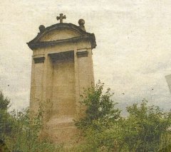 kaplička před opravou