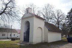pohled zepředu zprava