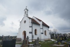pohled zepředu zprava