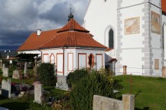 pohled zezadu zleva