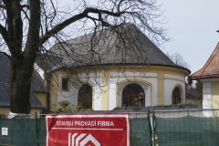 pohled zezadu zprava