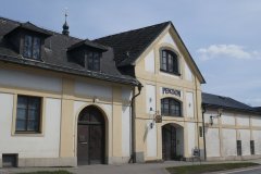 pohled zepředu zleva