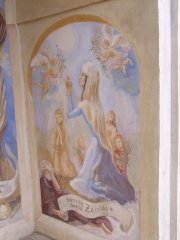 pohled do interiéru - pravá stěna