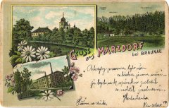 dobová pohlednice vsi s kostelem