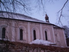 pohled na zadní část zprava