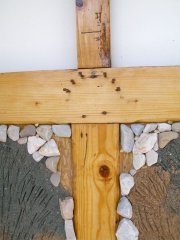 detail kříže v interiéru