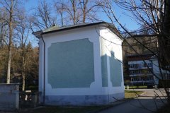 pohled zezadu zprava