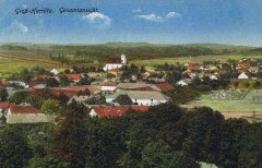 dobová pohlednice vsi s kostelem
