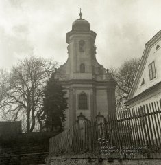 starší foto kostela