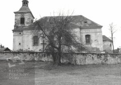 starší foto kostela