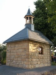 pohled zezadu zleva