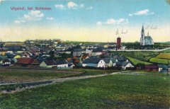 dobová pohlednice města s kostelem