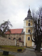 pohled zleva