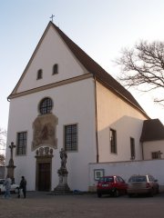 pohled zepředu zprava