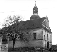 starší foto kostela