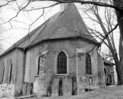 starší foto kostela