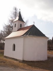 pohled zezadu zprava