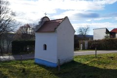 pohled zezadu zprava