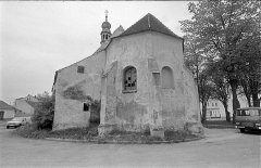 starší foto kostela