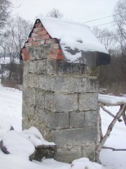 pohled zezadu zleva
