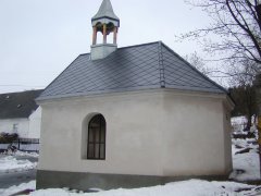 pohled zezadu zprava
