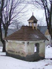 pohled zezadu zleva