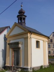 pohled zepředu zprava