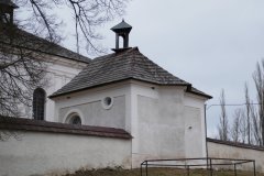 pohled zezadu zprava