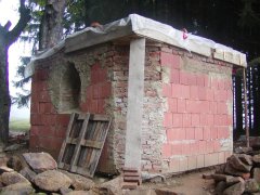 pohled zezadu zprava