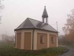 pohled zezadu zleva