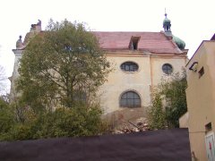 pohled zprava