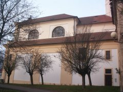 pohled zprava