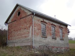 pohled zezadu zleva