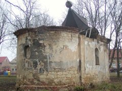 pohled zezadu zleva