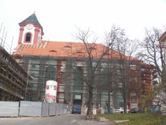 pohled zprava