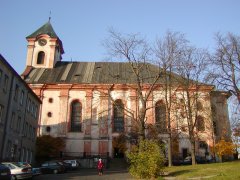pohled zprava