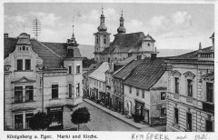 dobová pohlednice města s kostelem
