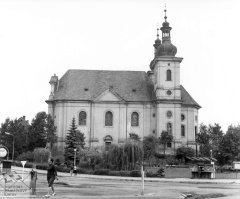 starší foto kostela