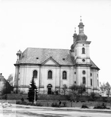 starší foto kostela