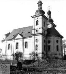 starší foto kostela