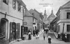 dobová pohlednice města s kostelem